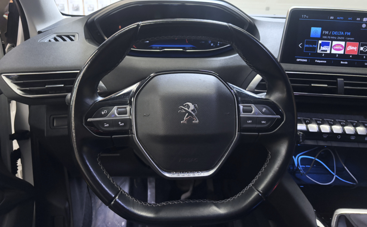 Peugeot 3008 — 21