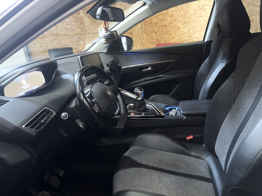 Peugeot 3008 — 19