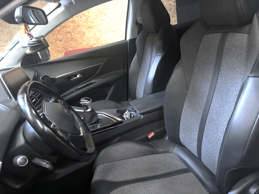 Peugeot 3008 — 18