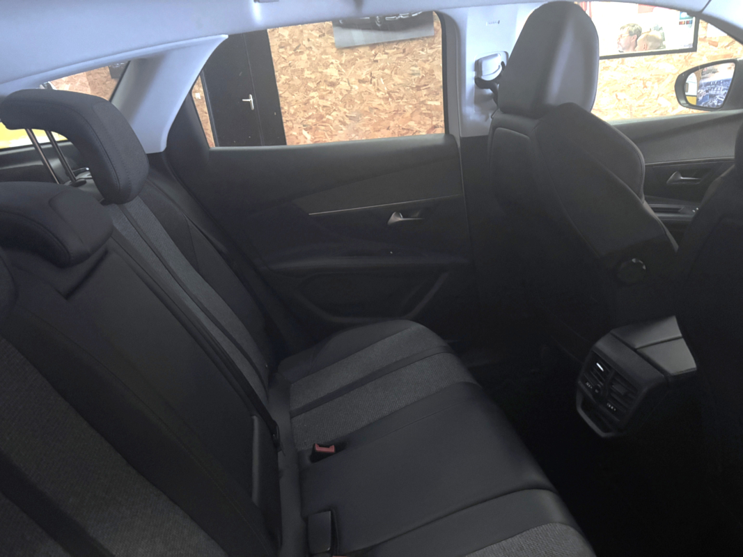 Peugeot 3008 — 12
