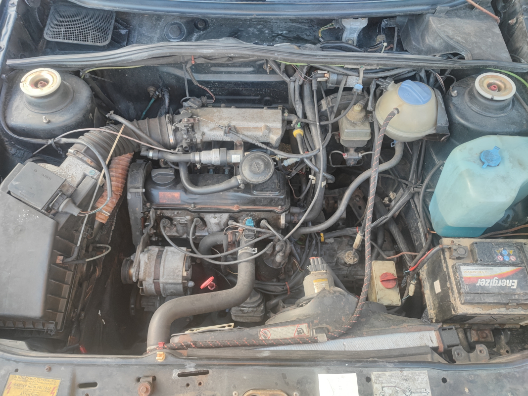 Volkswagen Golf — 27