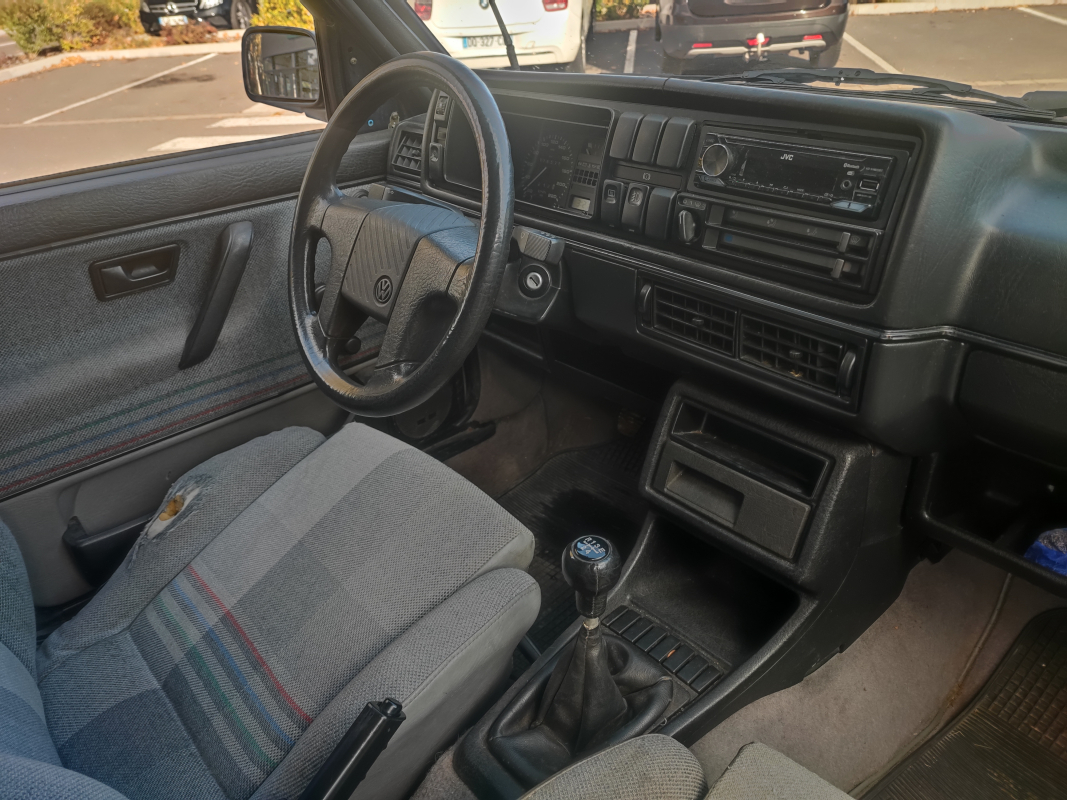 Volkswagen Golf — 12