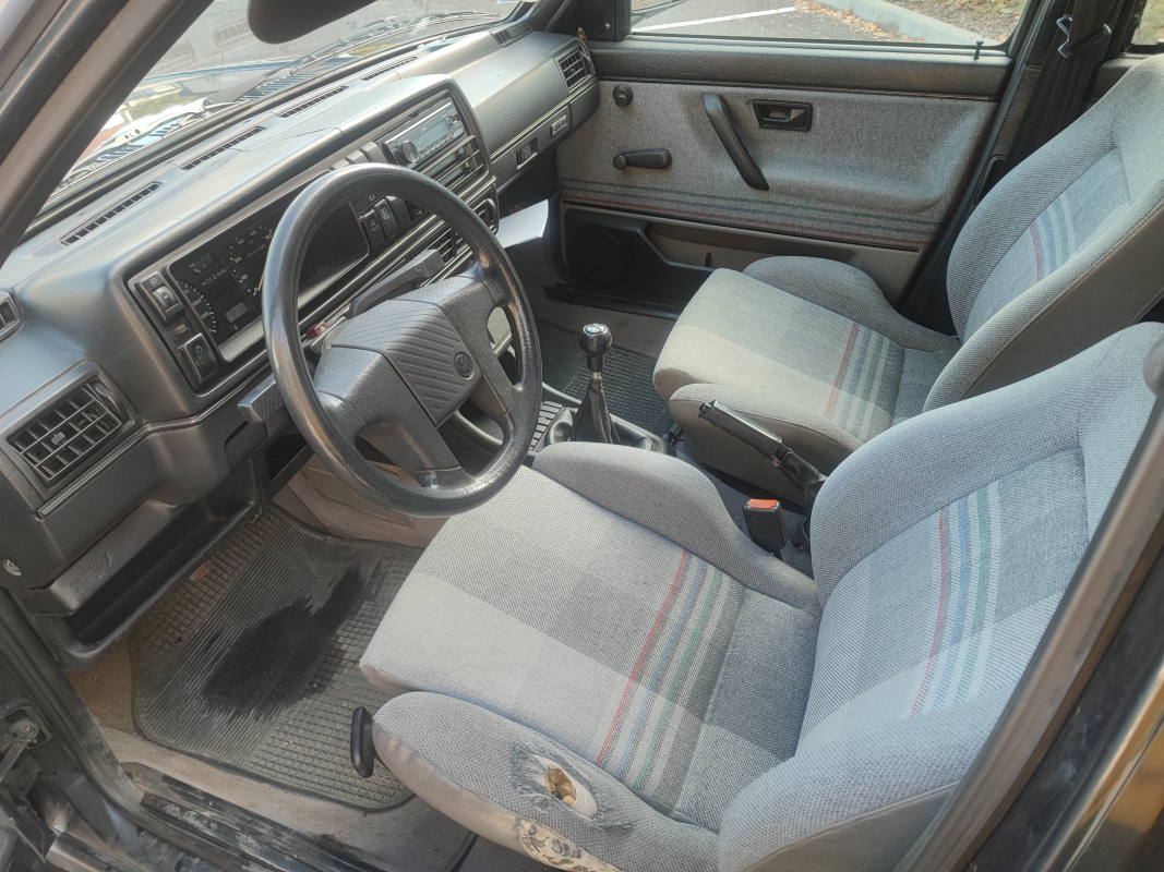 Volkswagen Golf — 10