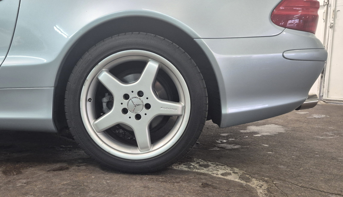 Mercedes SL — 32