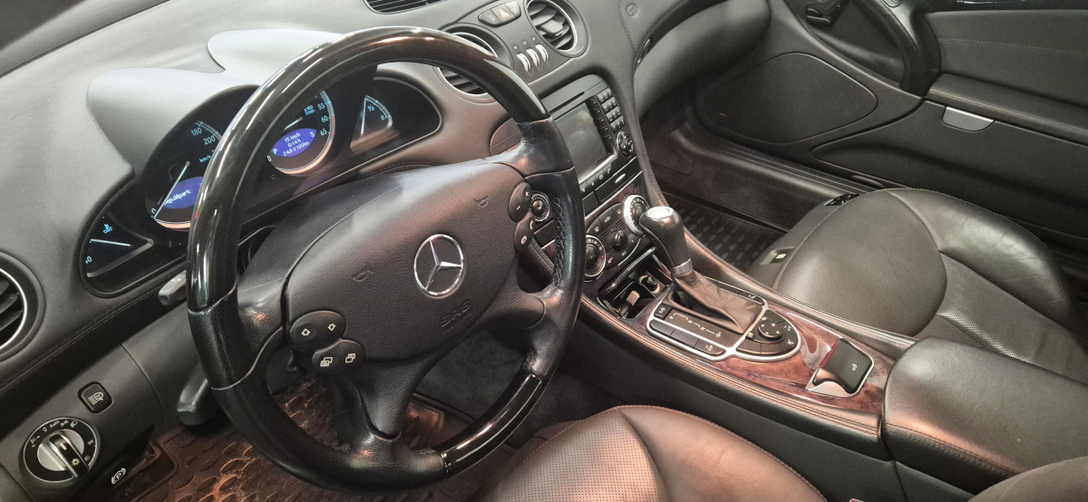 Mercedes SL — 13