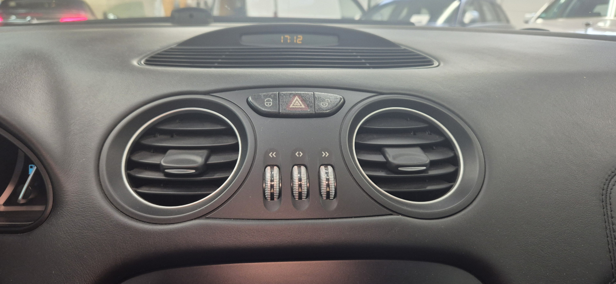 Mercedes SL — 16