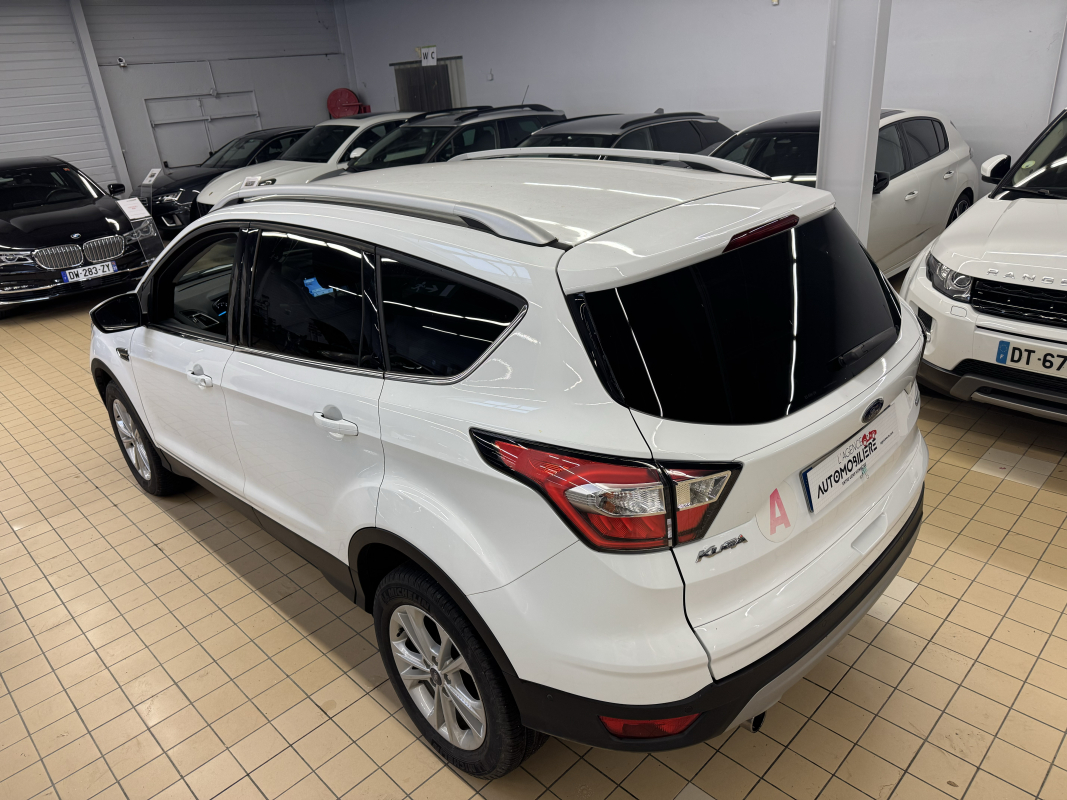 Ford Kuga — 9