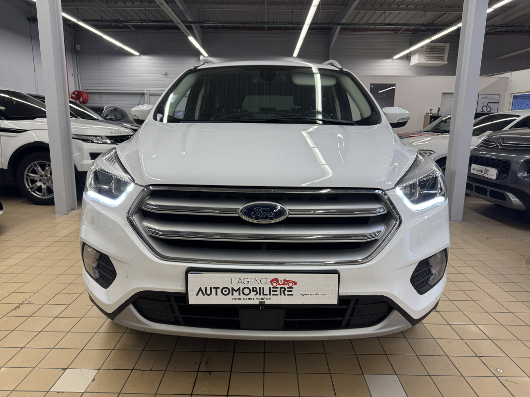 Ford Kuga — 3