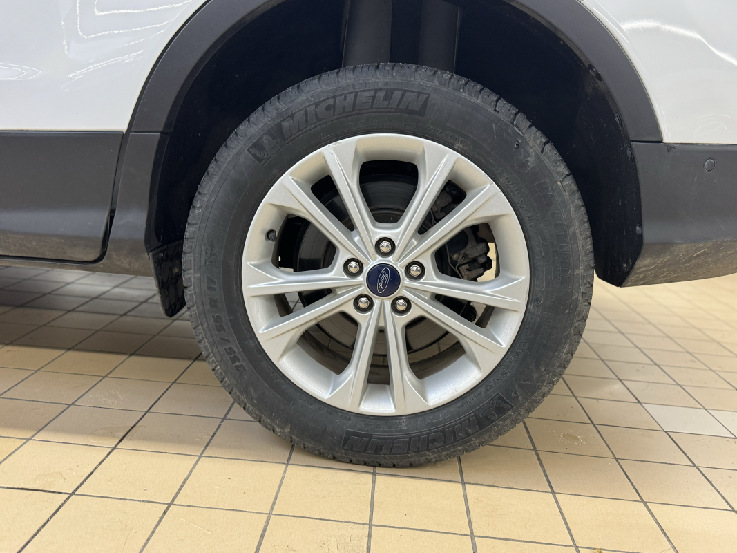 Ford Kuga — 29