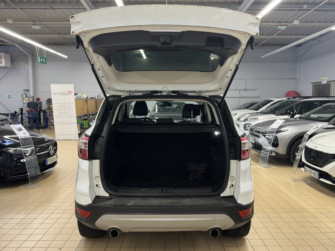 Ford Kuga — 24