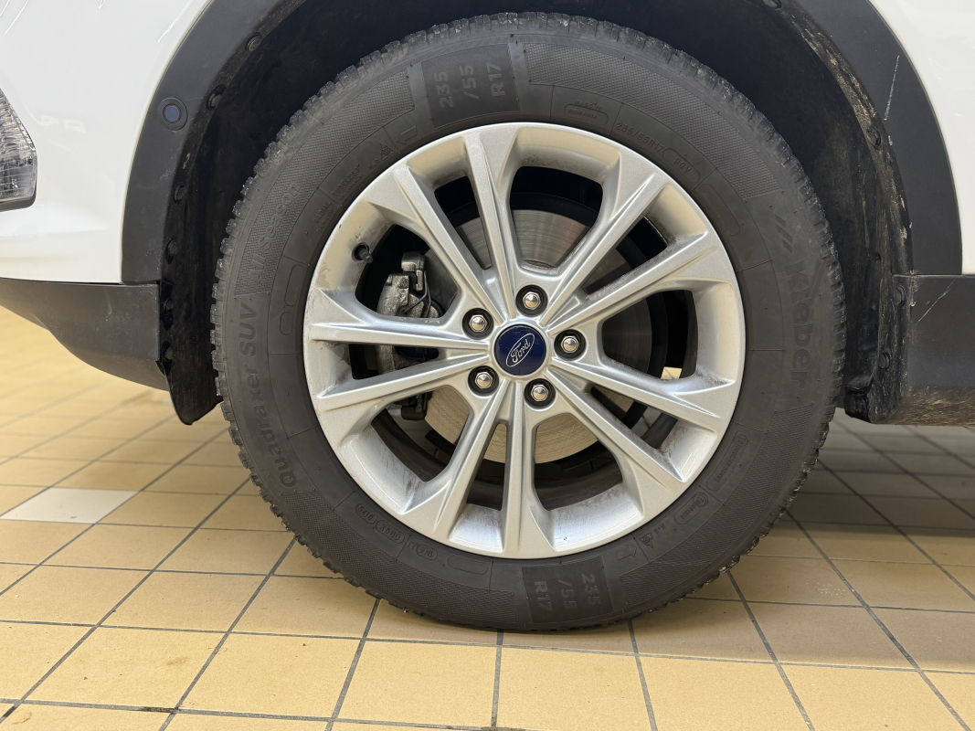 Ford Kuga — 30