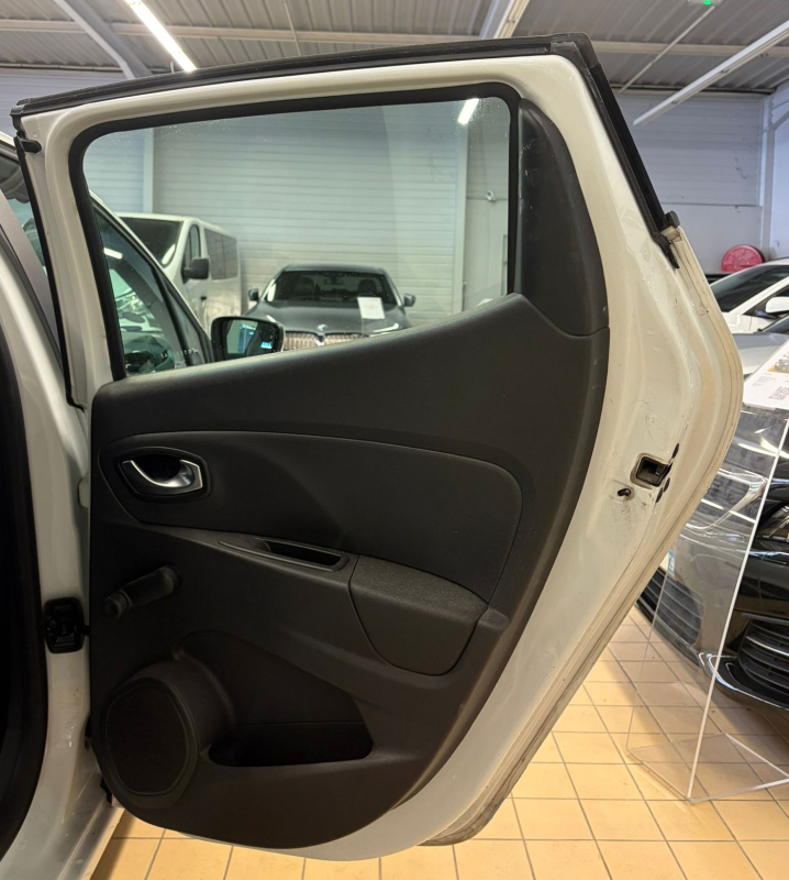 Renault Clio — 31