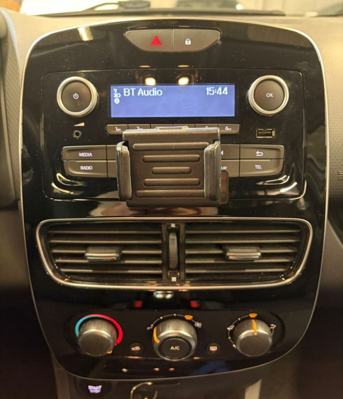 Renault Clio — 23