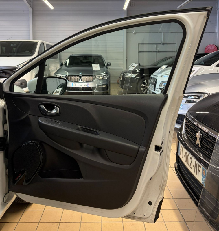 Renault Clio — 32