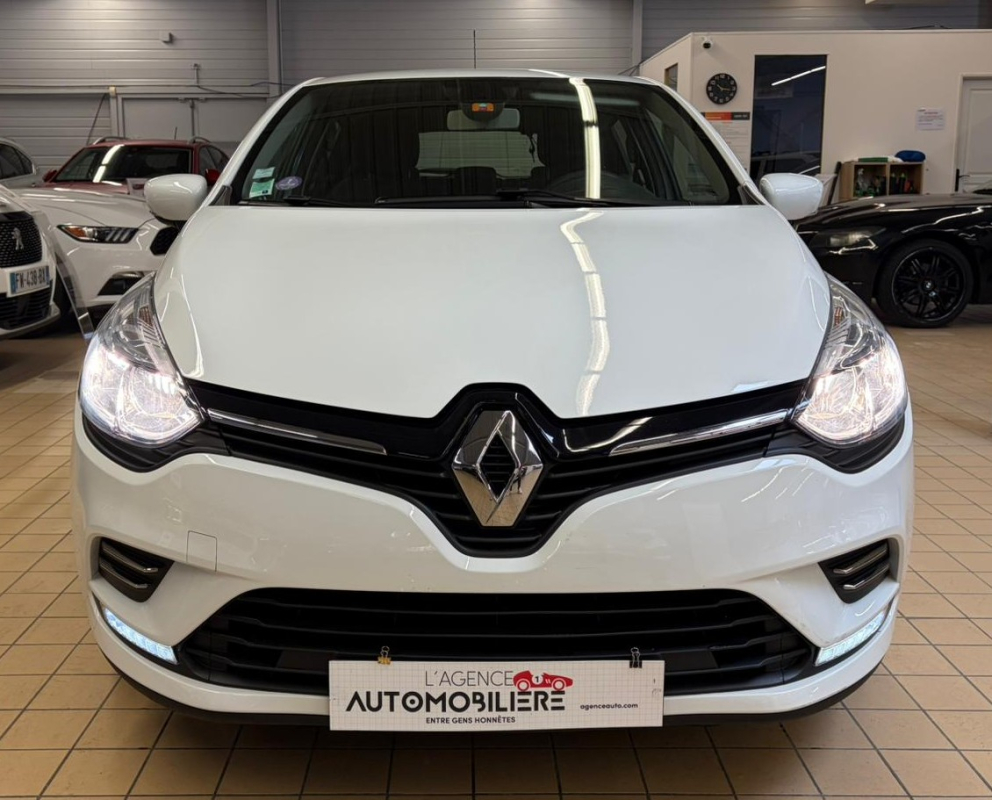 Renault Clio — 11