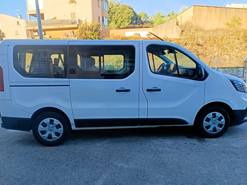 Renault Trafic — 4