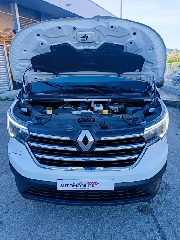 Renault Trafic — 16