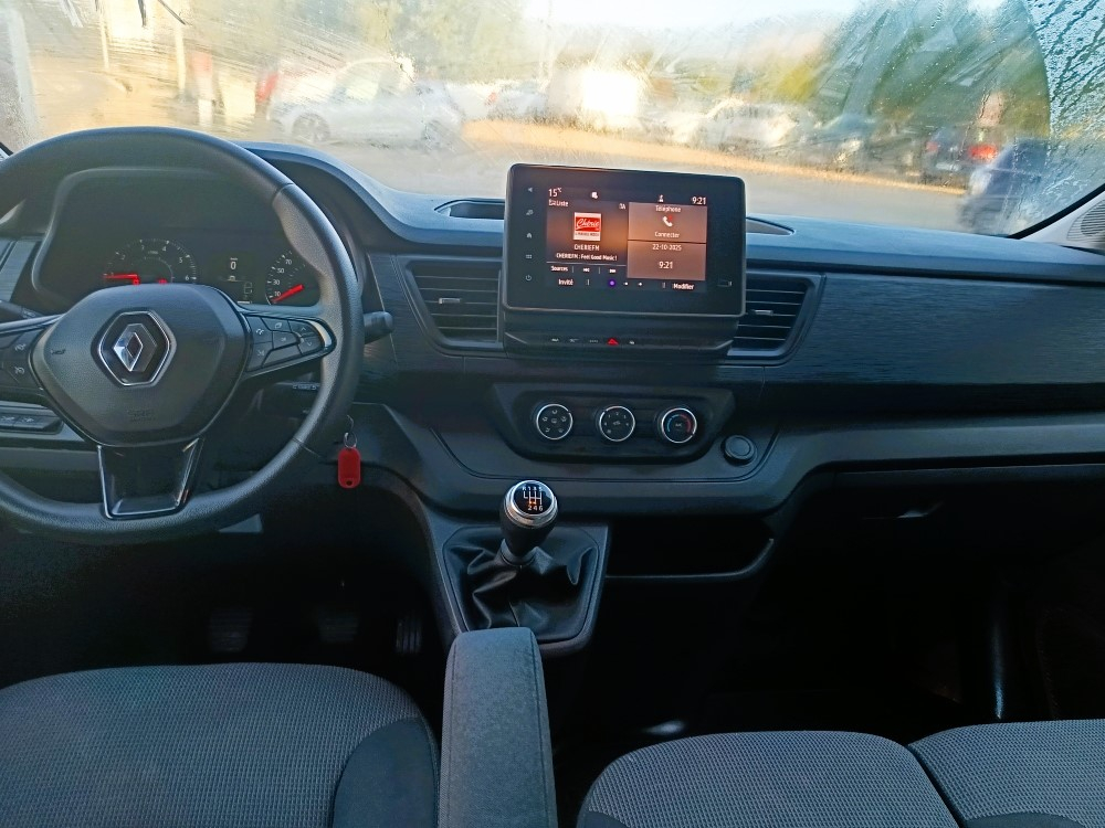 Renault Trafic — 14