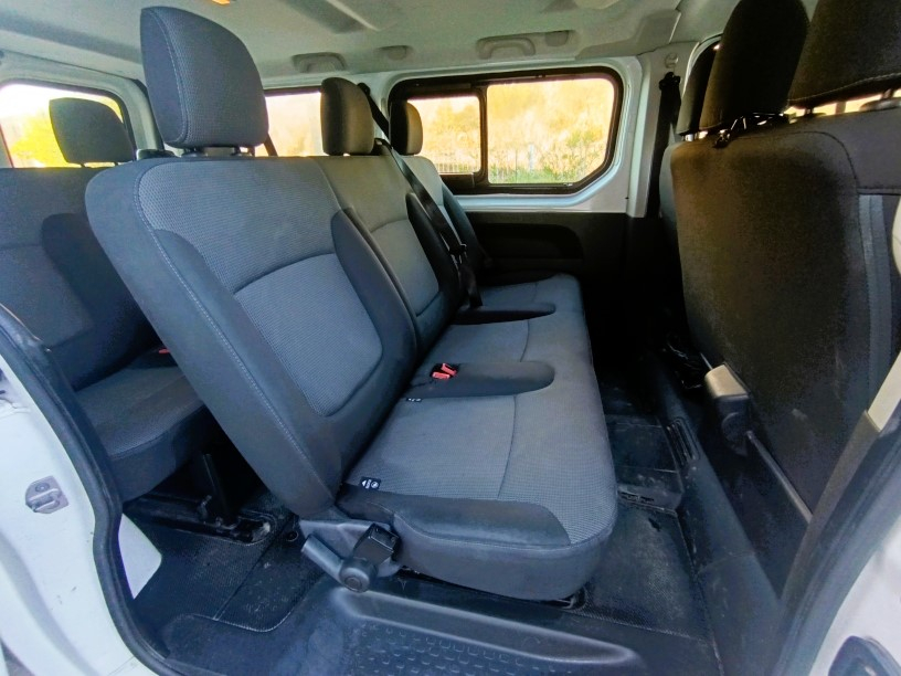 Renault Trafic — 11