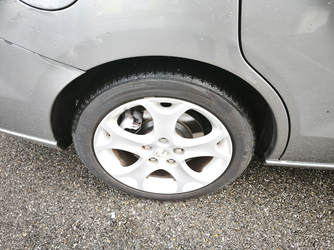 Mazda Mazda 5 — 26