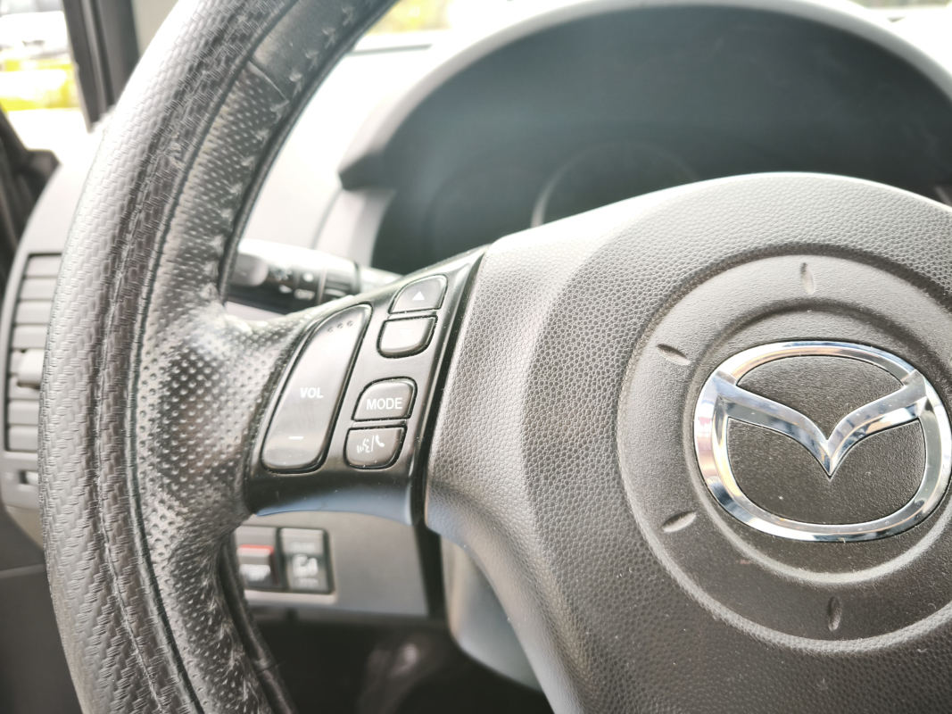 Mazda Mazda 5 — 28