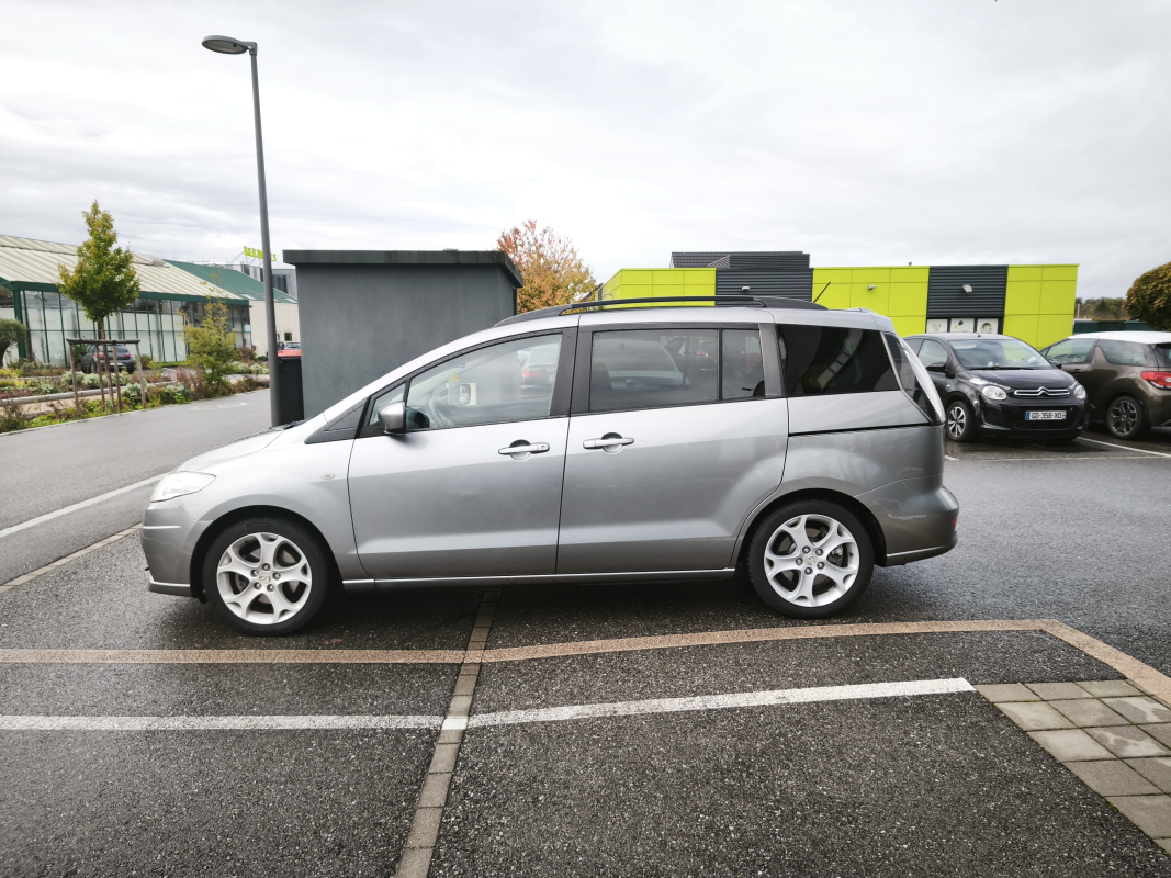 Mazda Mazda 5 — 4
