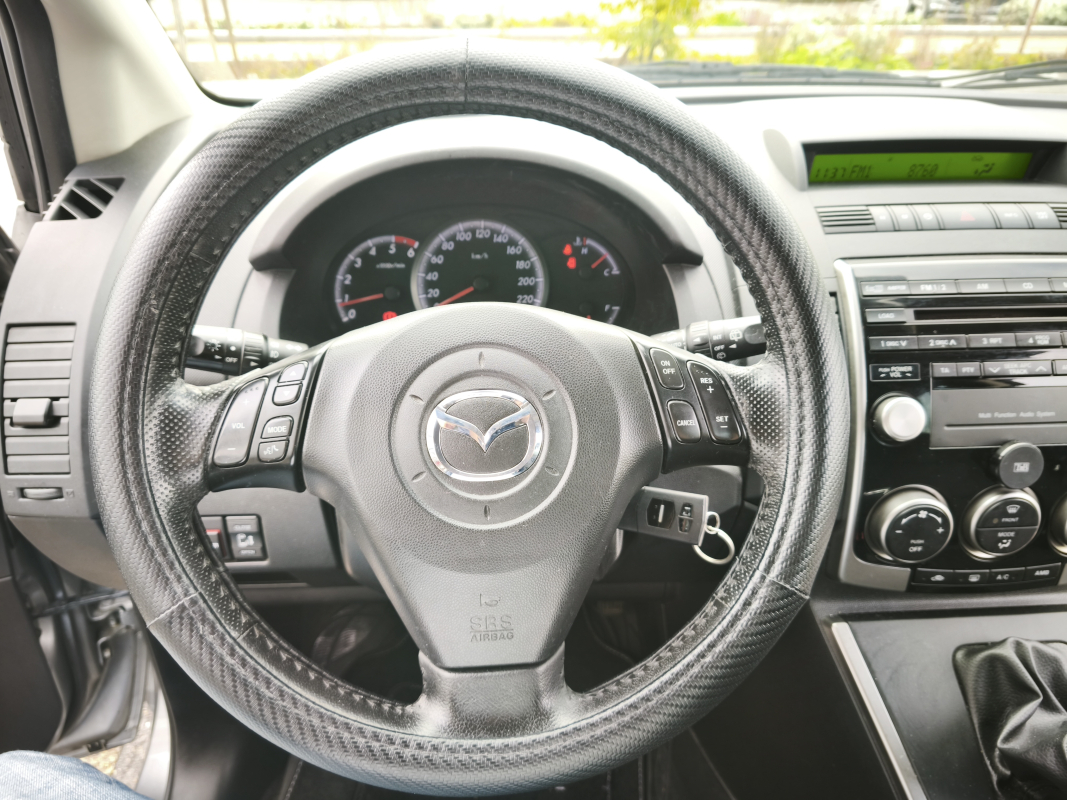 Mazda Mazda 5 — 11