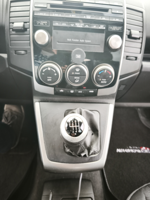 Mazda Mazda 5 — 14