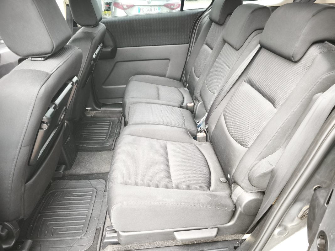 Mazda Mazda 5 — 20