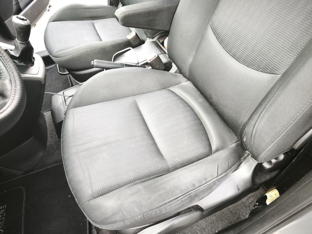 Mazda Mazda 5 — 17