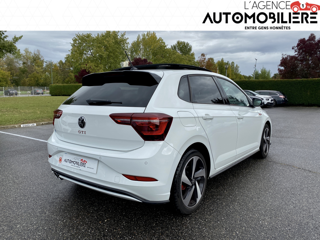 Volkswagen Polo — 3