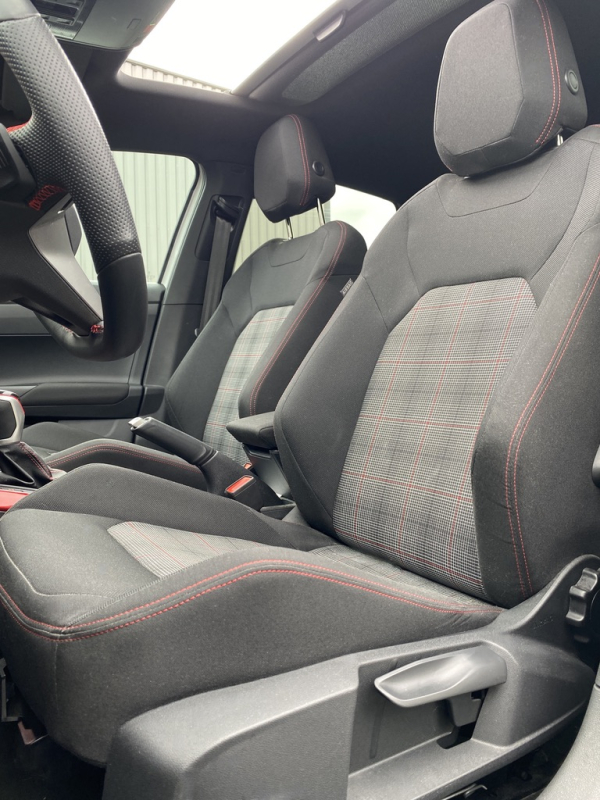 Volkswagen Polo — 12