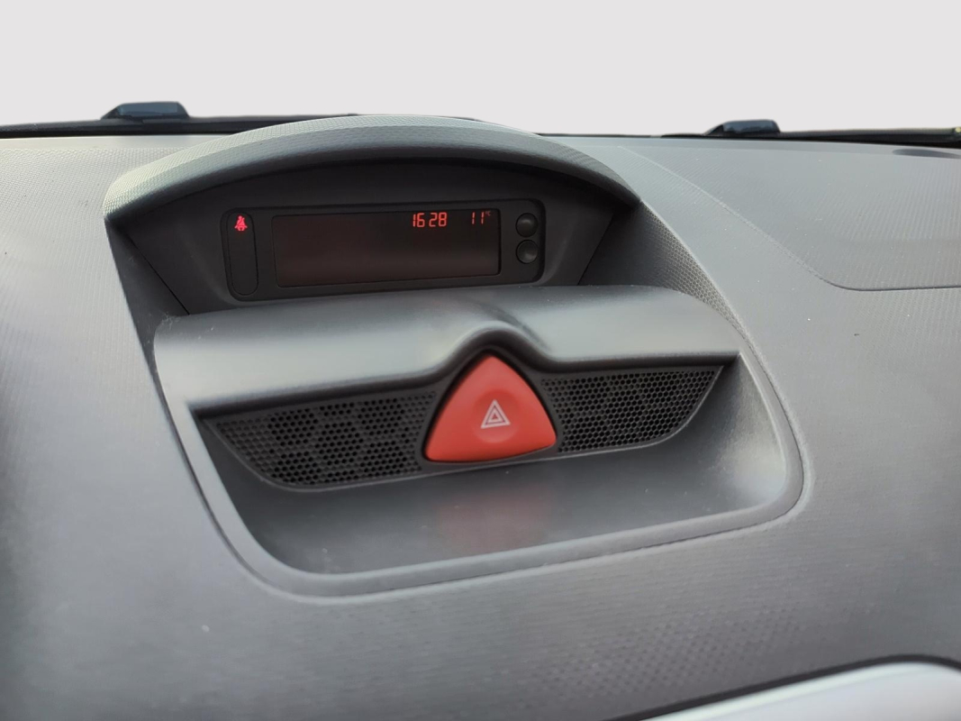 Renault Wind — 15