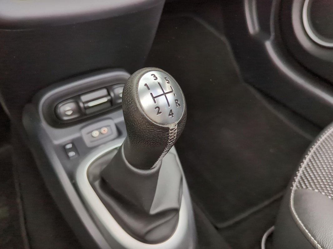 Renault Wind — 17