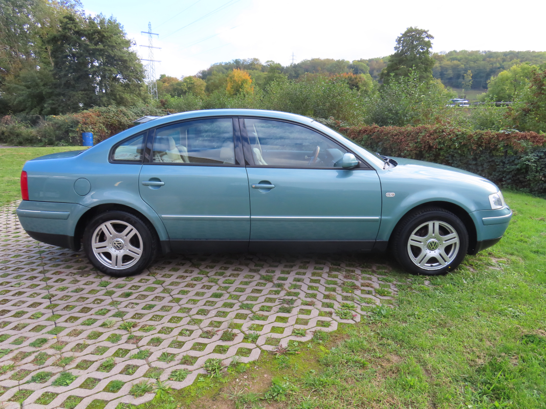 Volkswagen Passat — 7
