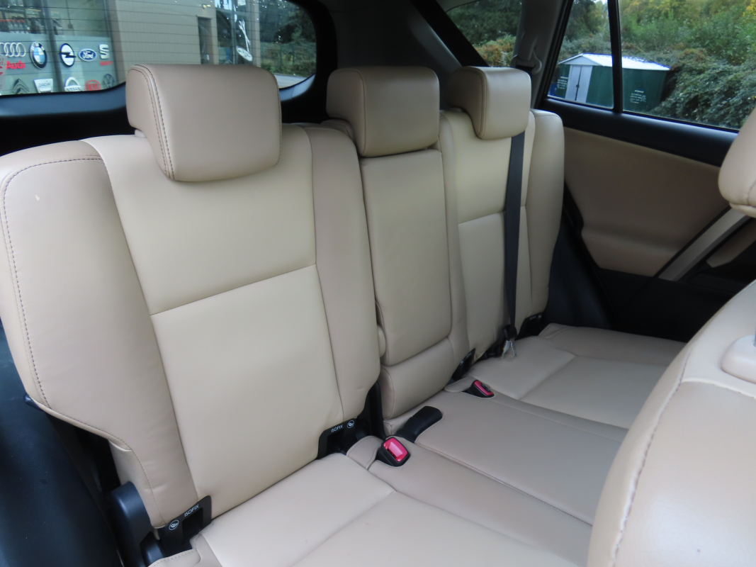 Volkswagen Passat — 13
