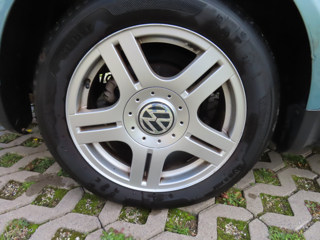 Volkswagen Passat — 14