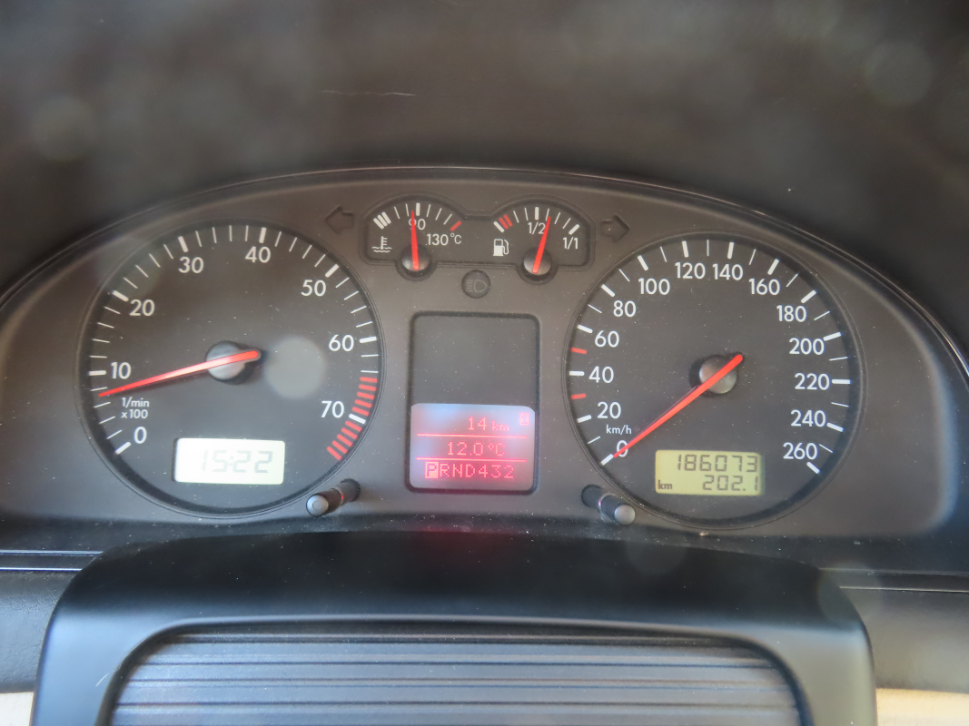 Volkswagen Passat — 11