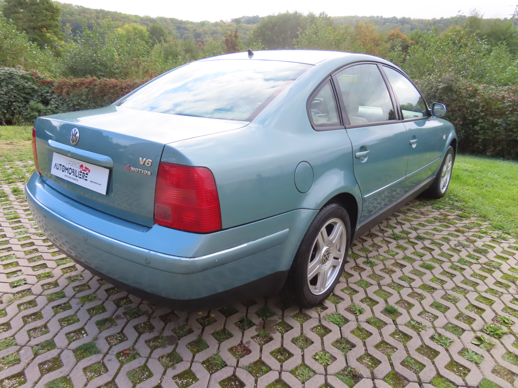 Volkswagen Passat — 4