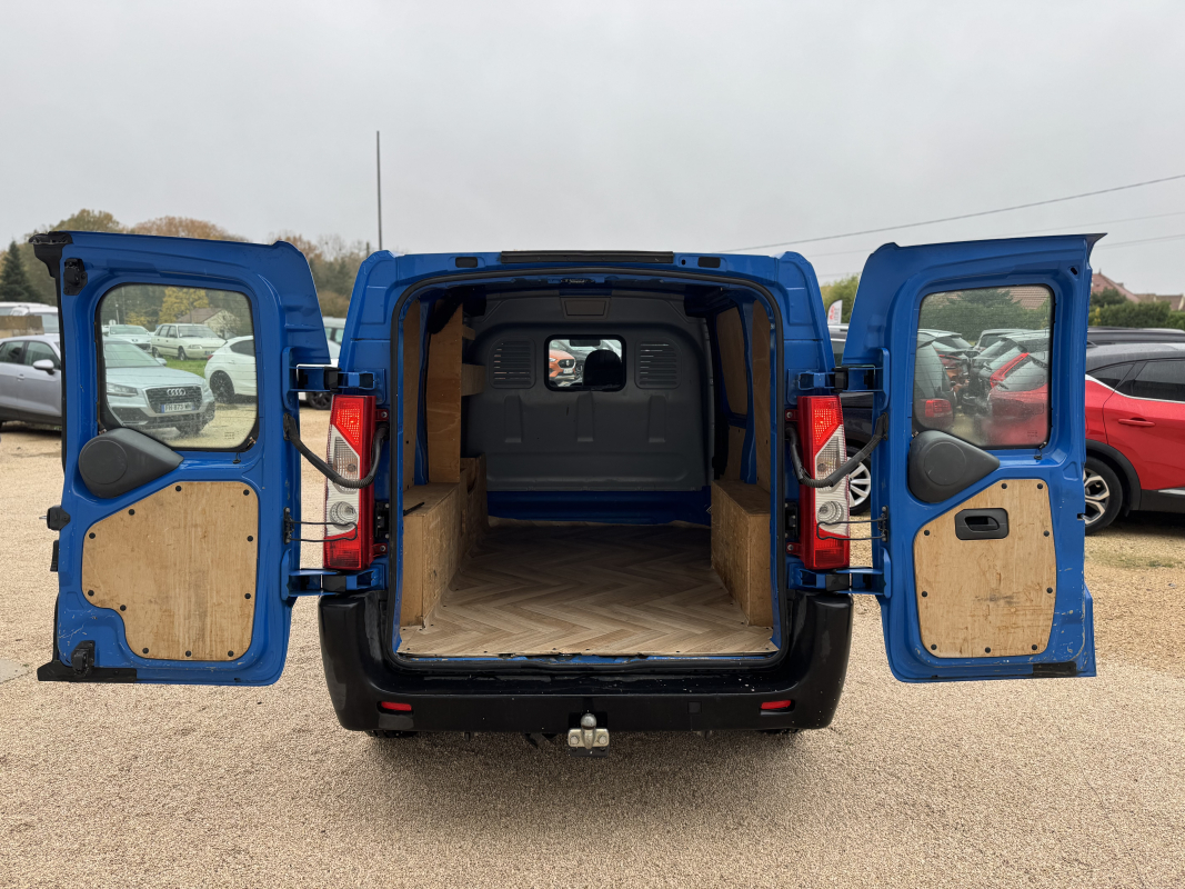 Citroen Jumpy — 16