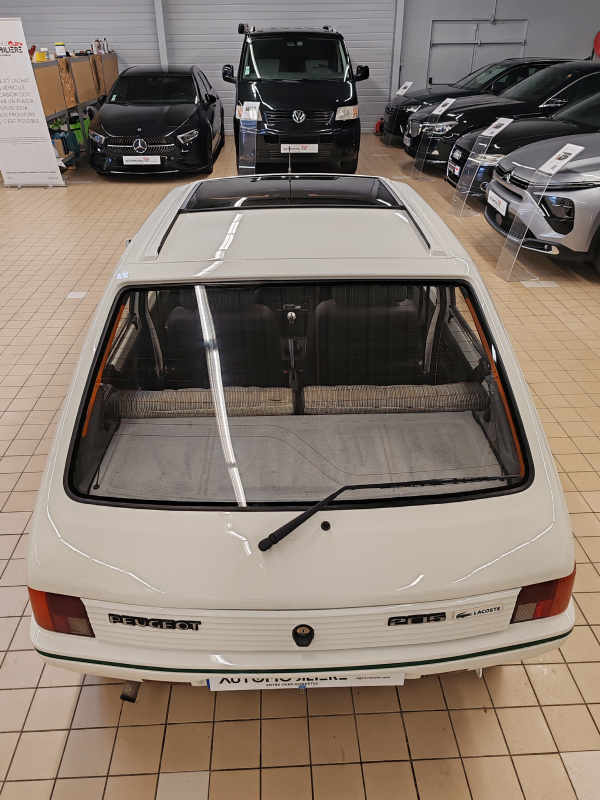 Peugeot 205 — 6