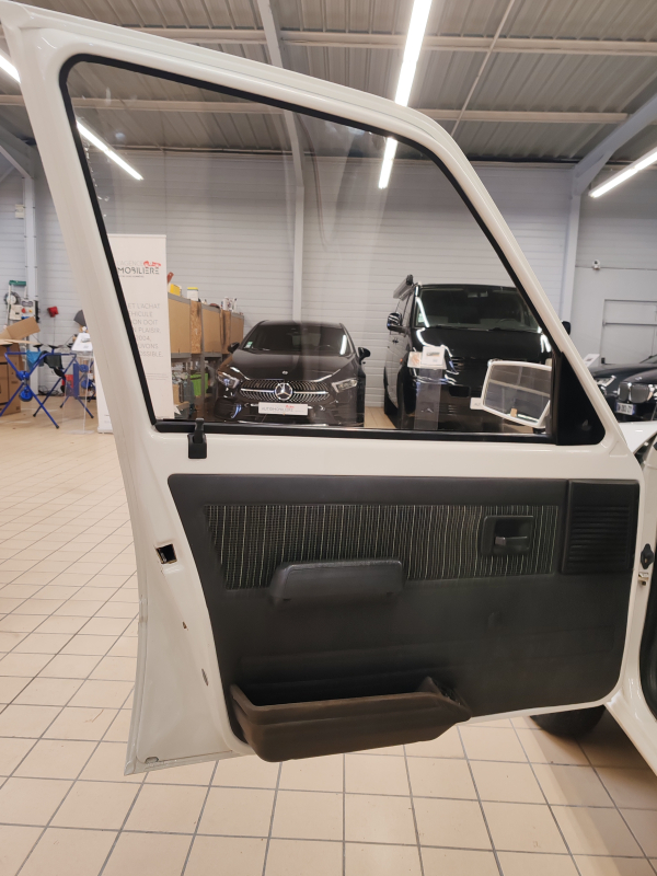 Peugeot 205 — 24