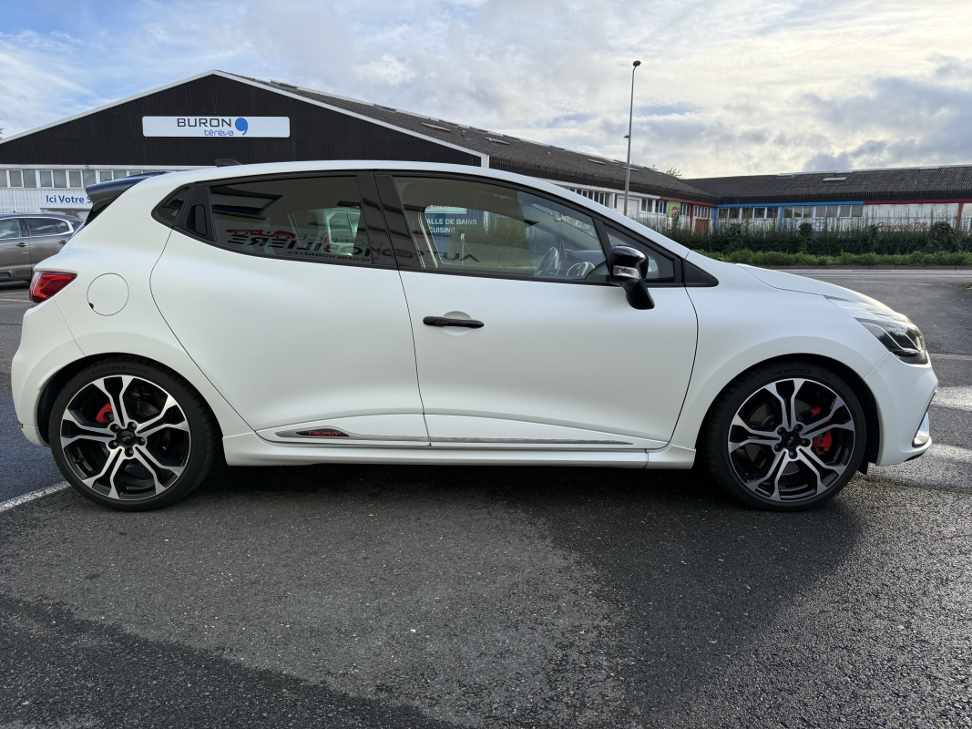 Renault Clio — 6