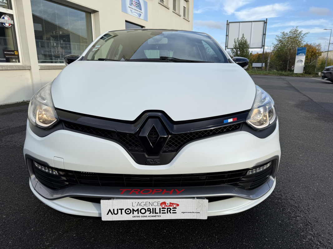 Renault Clio — 8