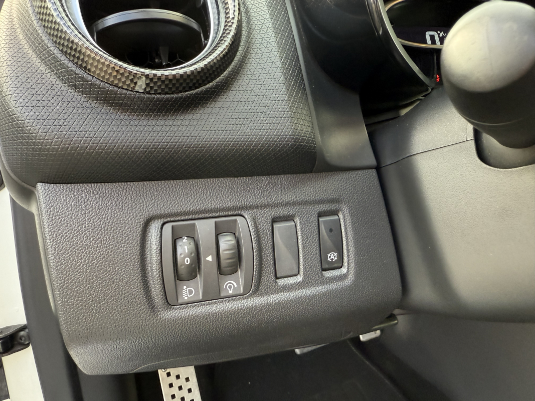 Renault Clio — 32