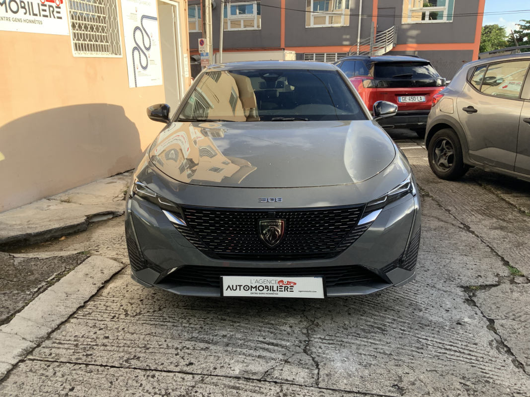 Peugeot 308 — 8