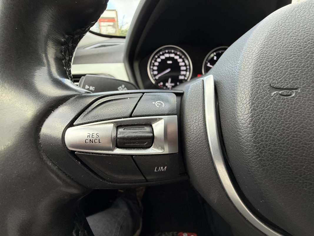 Bmw X1 — 24