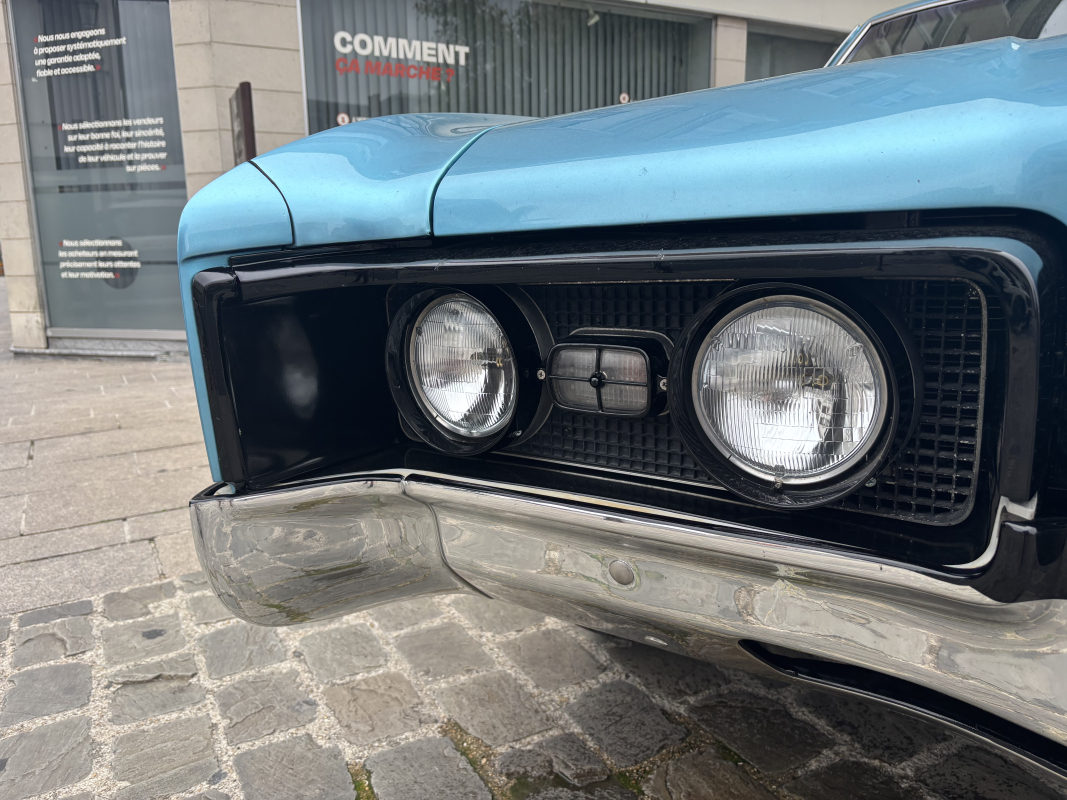 Oldsmobile Delta Custom — 18