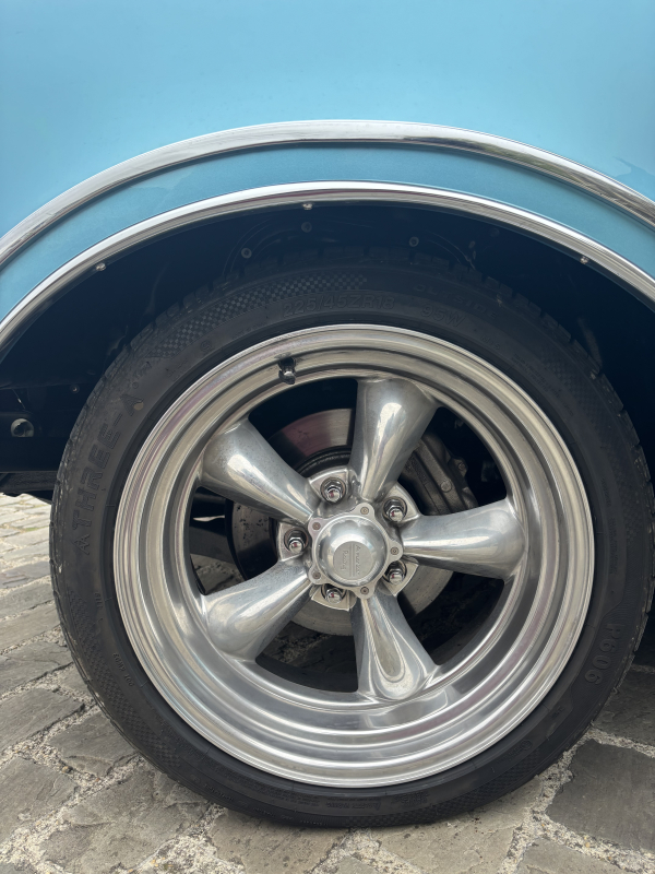 Oldsmobile Delta Custom — 22