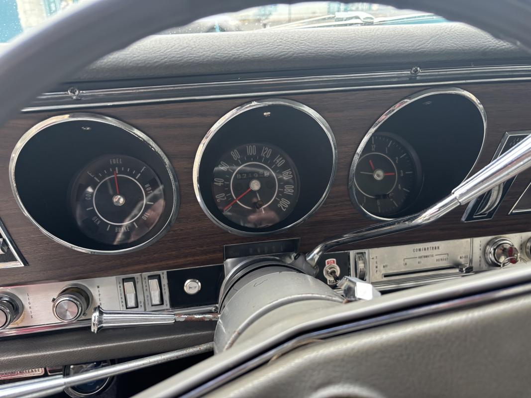Oldsmobile Delta Custom — 14